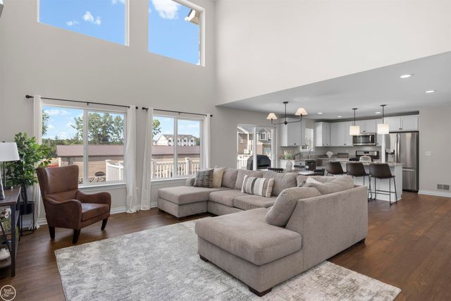 3923 Maple Lane, Auburn Hills, MI 48326