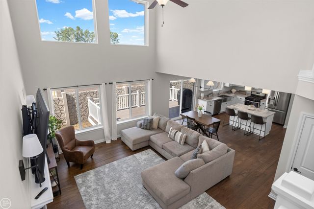 3923 Maple Lane, Auburn Hills, MI 48326
