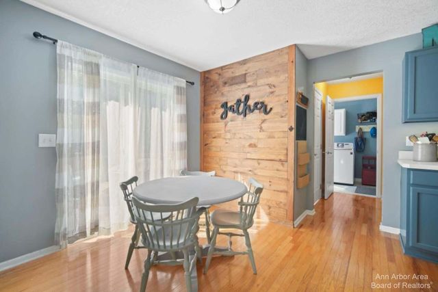 214 Glenwood Circle, Manchester, MI 48158