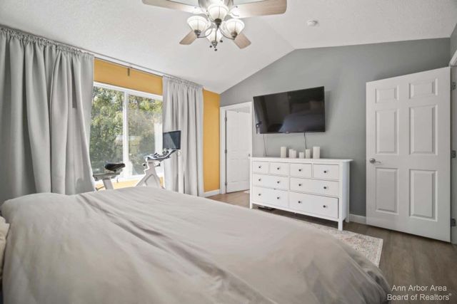 214 Glenwood Circle, Manchester, MI 48158