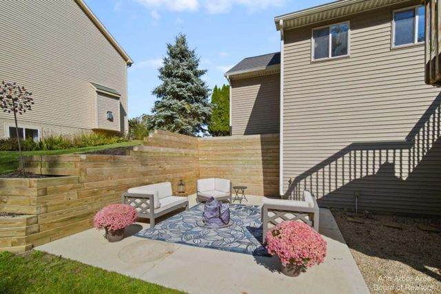 214 Glenwood Circle, Manchester, MI 48158