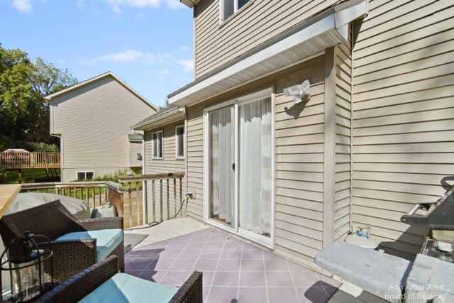 214 Glenwood Circle, Manchester, MI 48158