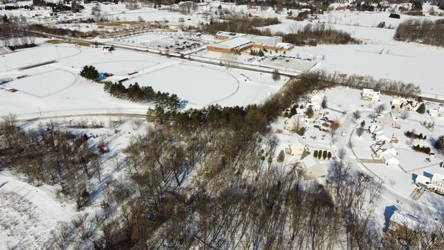 214 Glenwood Circle, Manchester, MI 48158