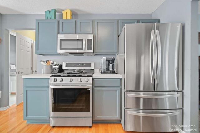 214 Glenwood Circle, Manchester, MI 48158