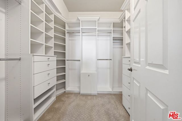 850 N Croft Avenue 202, West Hollywood, CA 90069