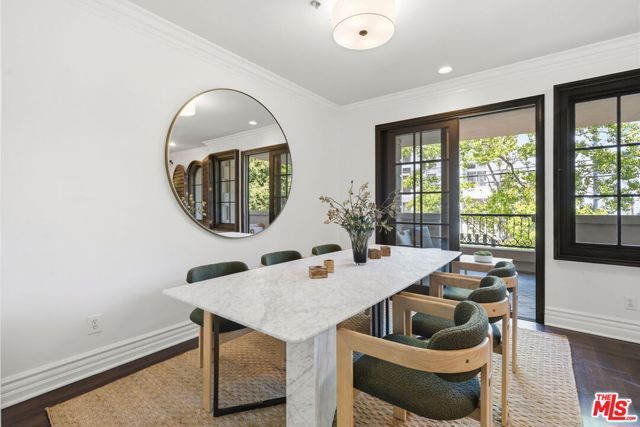 850 N Croft Avenue 202, West Hollywood, CA 90069