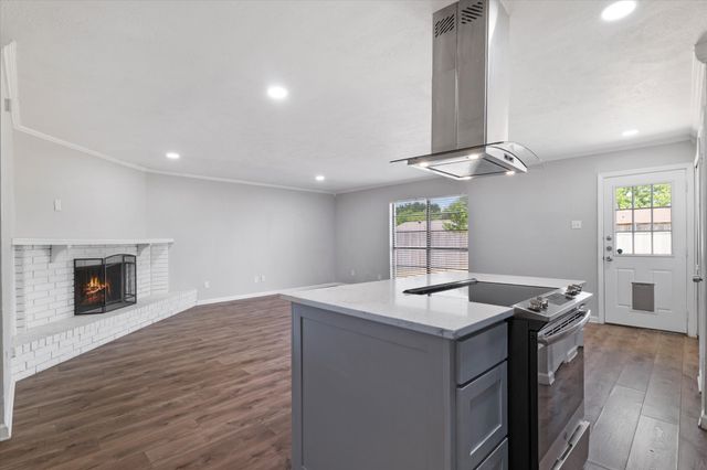 5529 Gates Drive, The Colony, TX 75056