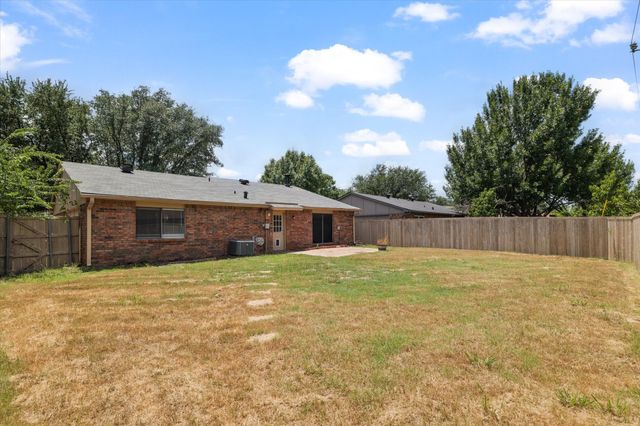 5529 Gates Drive, The Colony, TX 75056