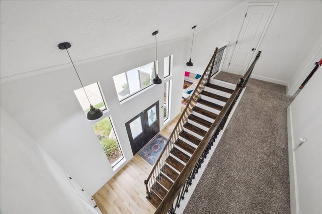 823 Millpond Drive, Sugar Land, TX 77498