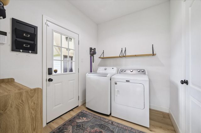 823 Millpond Drive, Sugar Land, TX 77498