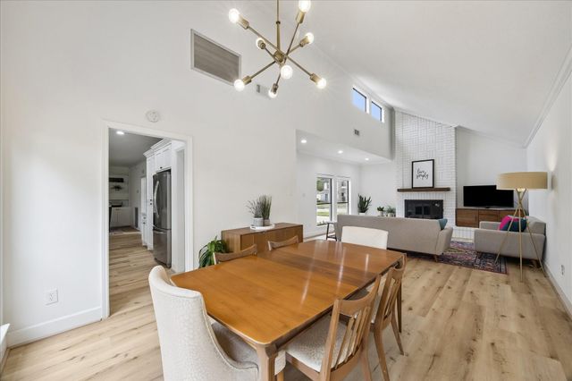 823 Millpond Drive, Sugar Land, TX 77498