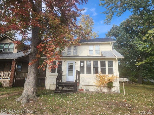 11227 JACKSON Avenue, Warren, MI 48089