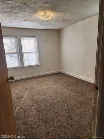 11227 JACKSON Avenue, Warren, MI 48089