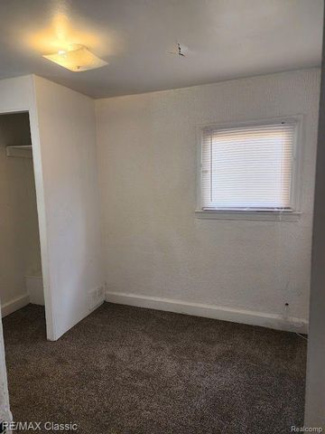 11227 JACKSON Avenue, Warren, MI 48089