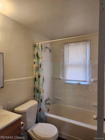 11227 JACKSON Avenue, Warren, MI 48089