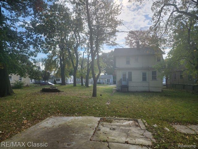 11227 JACKSON Avenue, Warren, MI 48089