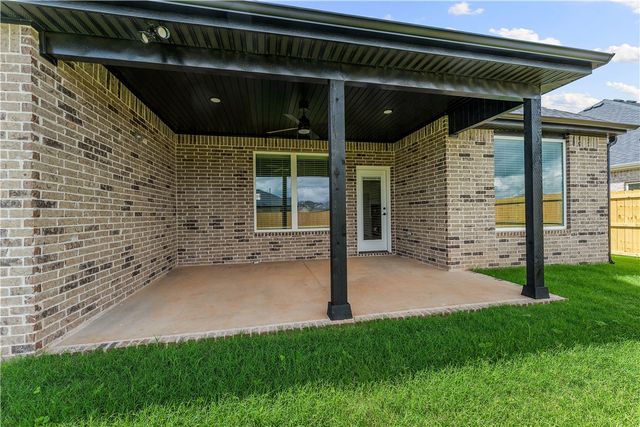 1810 Farmer Street, Pea Ridge, AR 72751