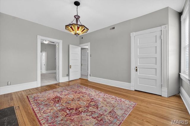 2329 Park Avenue, St Louis, MO 63104