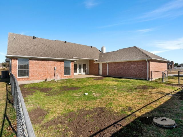 217 Ridge Country Road, Haslet, TX 76052