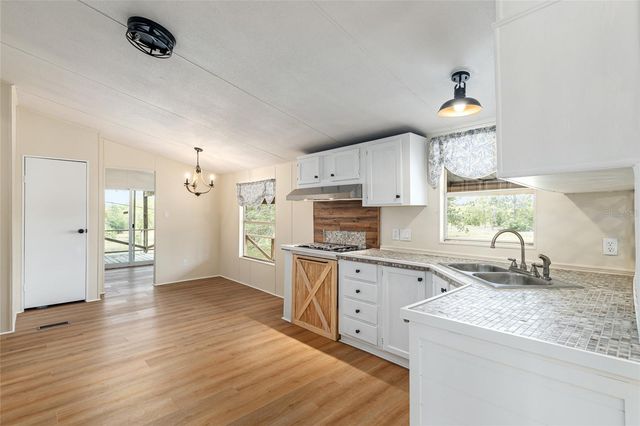 9950 SE 136TH TERRACE, Dunnellon, FL 34431