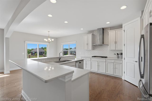 24355 Pinnacle Circle, Lyon Charter Township, MI 48178