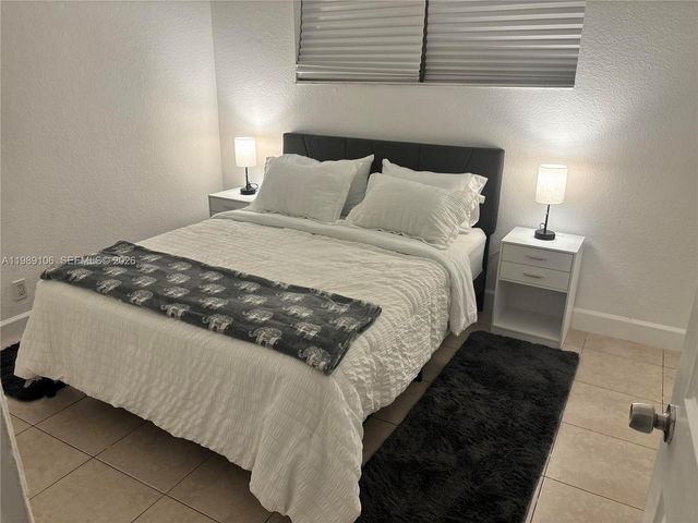 2220 NE 3rd Ave, Pompano Beach, FL 33060