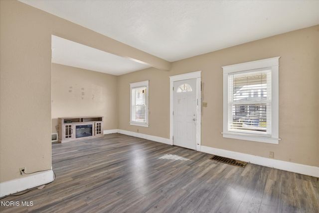 247 E Pearl Street, Toledo, OH 43608