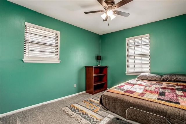 418 NW 78th Terrace, Kansas City, MO 64118