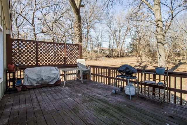 418 NW 78th Terrace, Kansas City, MO 64118