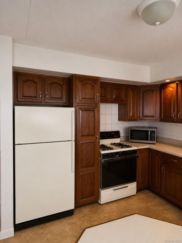 563 Ellsworth Avenue 3, Bronx, NY 10465