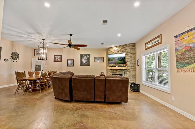 12025 FM 195, Bagwell, TX 75412