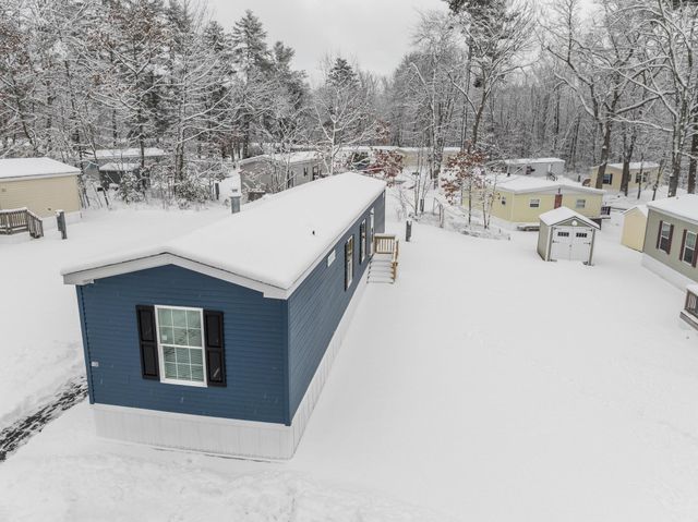 108 Colonial Village, Somersworth, NH 03878