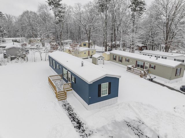 108 Colonial Village, Somersworth, NH 03878