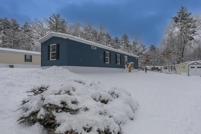 108 Colonial Village, Somersworth, NH 03878