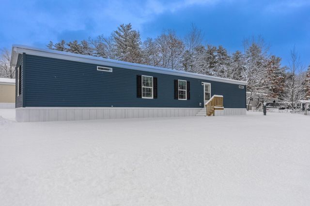 108 Colonial Village, Somersworth, NH 03878