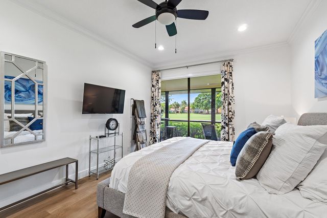 299 Old Meadow Way, Palm Beach Gardens, FL 33418