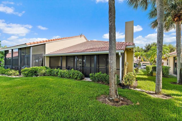 299 Old Meadow Way, Palm Beach Gardens, FL 33418