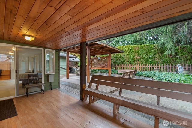 1134 Barton Square, East Wenatchee, WA 98802