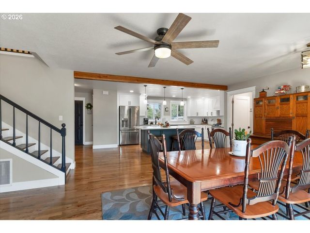230 Se HOWELL PRAIRIE Rd, Salem, OR 97317