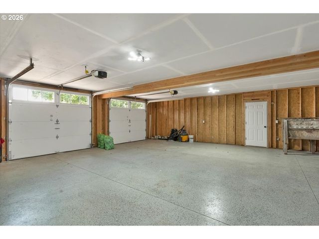 230 Se HOWELL PRAIRIE Rd, Salem, OR 97317