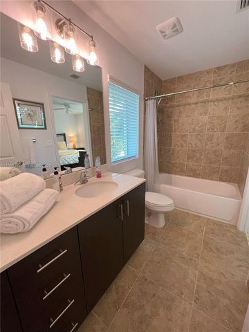 2361 SE 5th Street, Pompano Beach, FL 33062