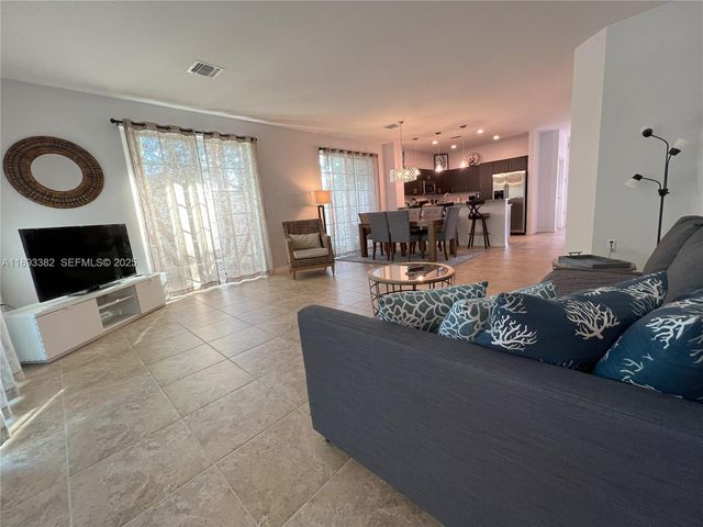 2361 SE 5th Street, Pompano Beach, FL 33062