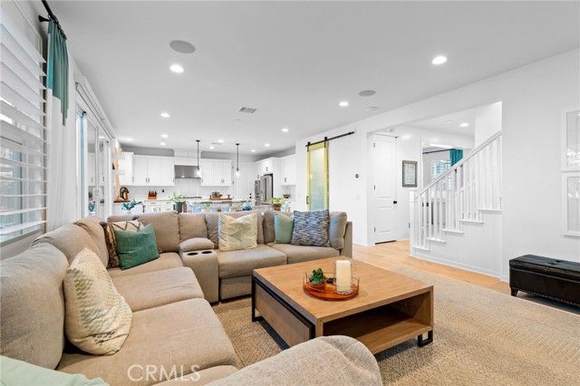 1605 E Buffalo, Santa Ana, CA 92705