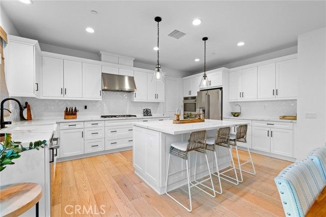 1605 E Buffalo, Santa Ana, CA 92705