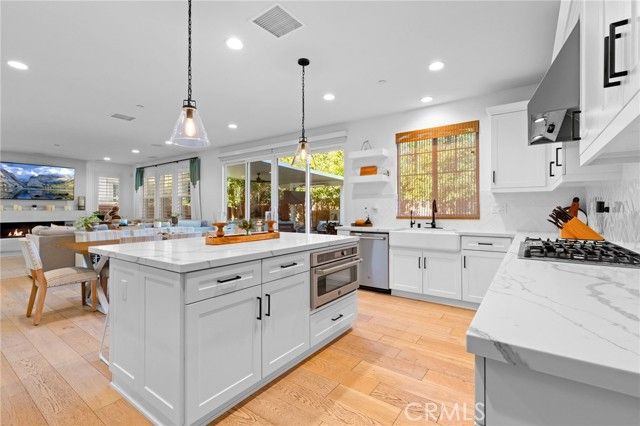 1605 E Buffalo, Santa Ana, CA 92705