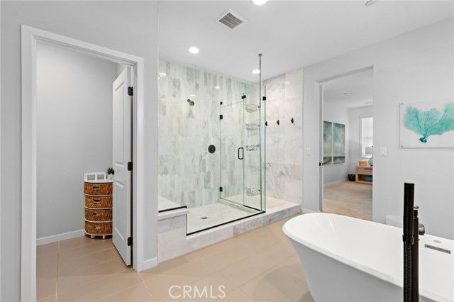 1605 E Buffalo, Santa Ana, CA 92705