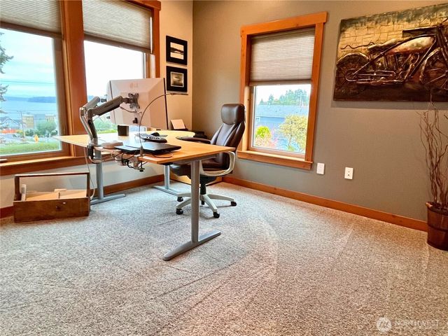 7940 Beach Drive E, Port Orchard, WA 98366