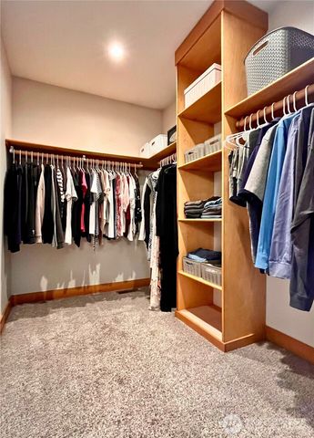 7940 Beach Drive E, Port Orchard, WA 98366