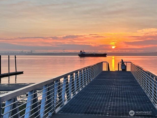 7940 Beach Drive E, Port Orchard, WA 98366