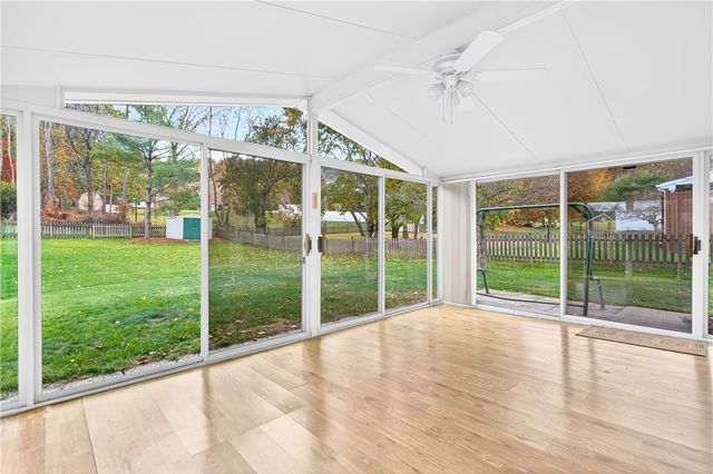 126 Valley Rd, Nottingham, PA 15330